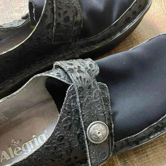 Algeria Den-435W Brenna embossed shoes flat black women slip on leather 38 (7.5) - Picture 7 of 10